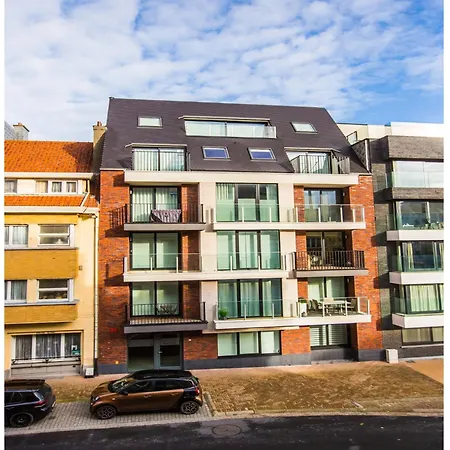 Flat In Ostend Near The Beach, Cleaning Included アパート *