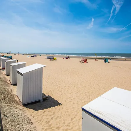 Flat In Ostend Near The Beach, Cleaning Included Апартаменты Миделкерк