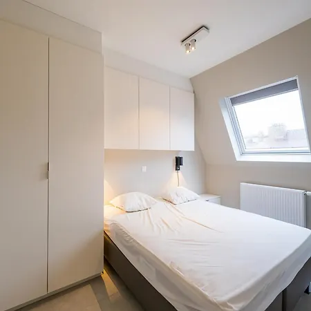 Апартаменты Flat In Ostend Near The Beach, Cleaning Included