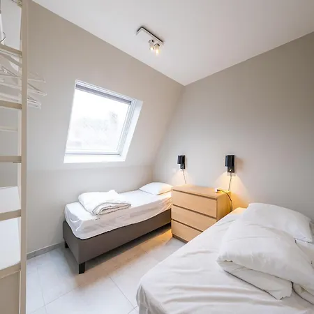 Flat In Ostend Near The Beach, Cleaning Included Апартаменты Миделкерк